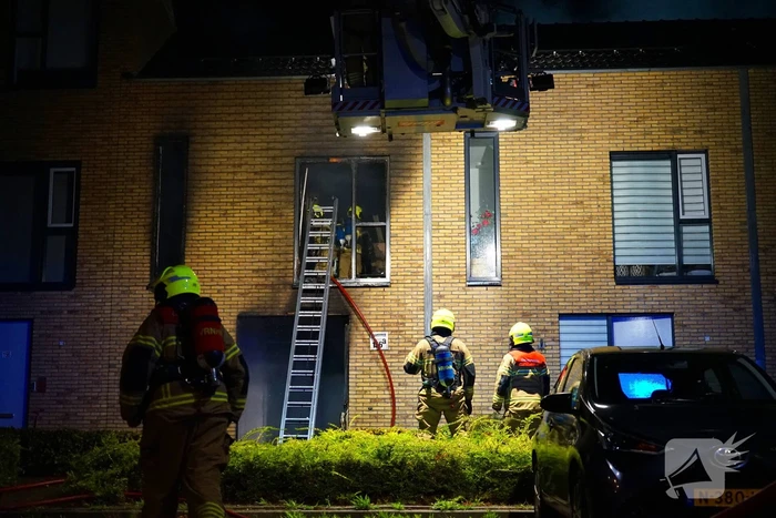 Buurtbewoners geëvacueerd wegens uitslaande brand