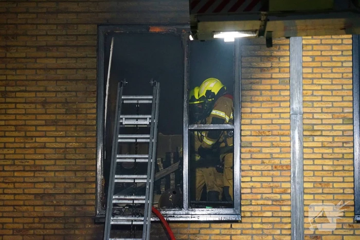 Buurtbewoners geëvacueerd wegens uitslaande brand