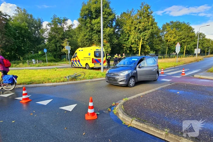 Wederom fietser aangereden op rotonde