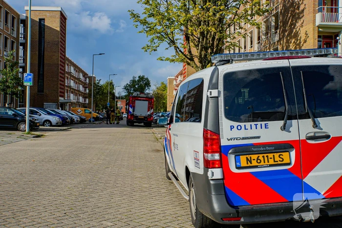 Brand in keuken in flatwoning snel onder controle