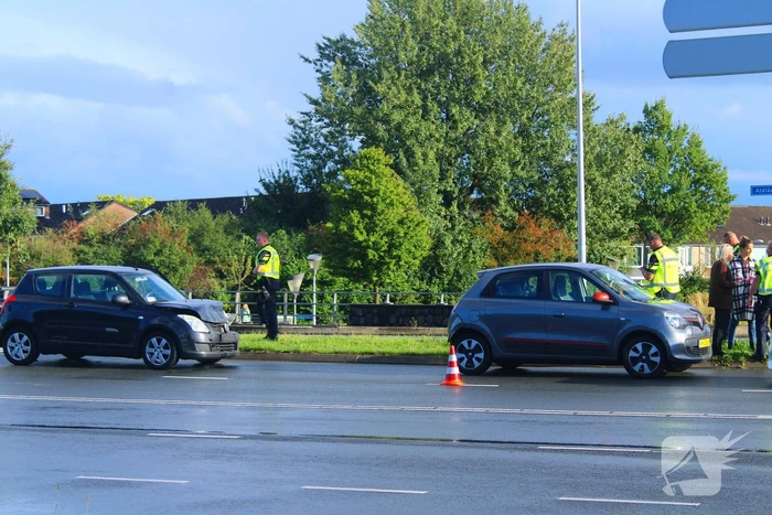Rijbaan afgesloten na kop-staart botsing