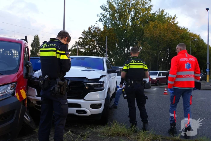 Bestelbus en 4x4 betrokken bij ongeval