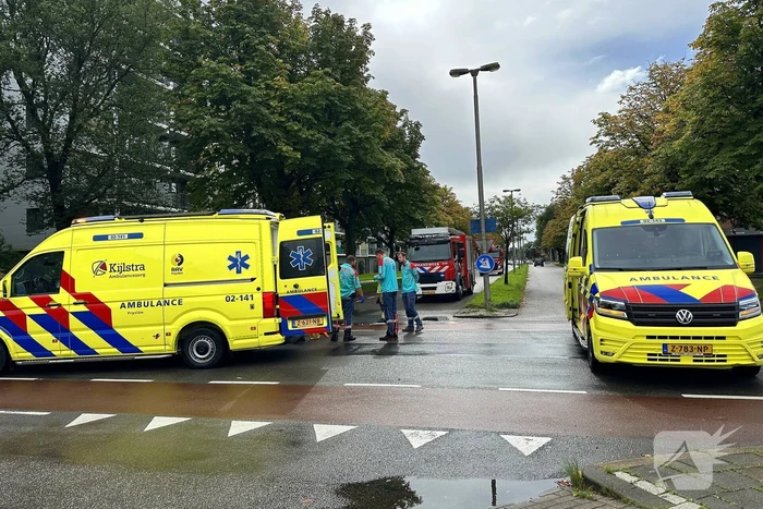 Brandweer verleent eerste hulp na ongeval