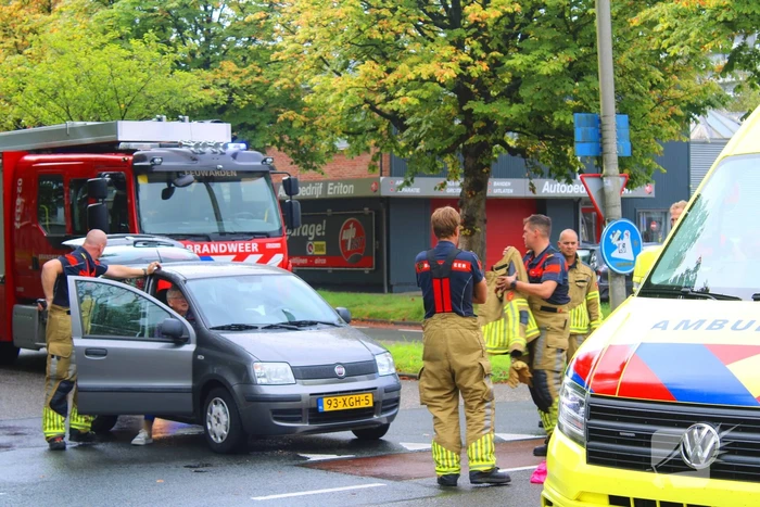 Brandweer verleent eerste hulp na ongeval