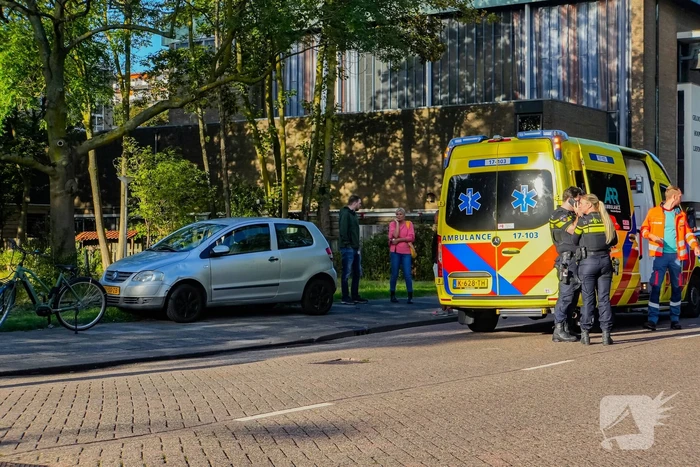Tiener op fiets aangereden door automobilist