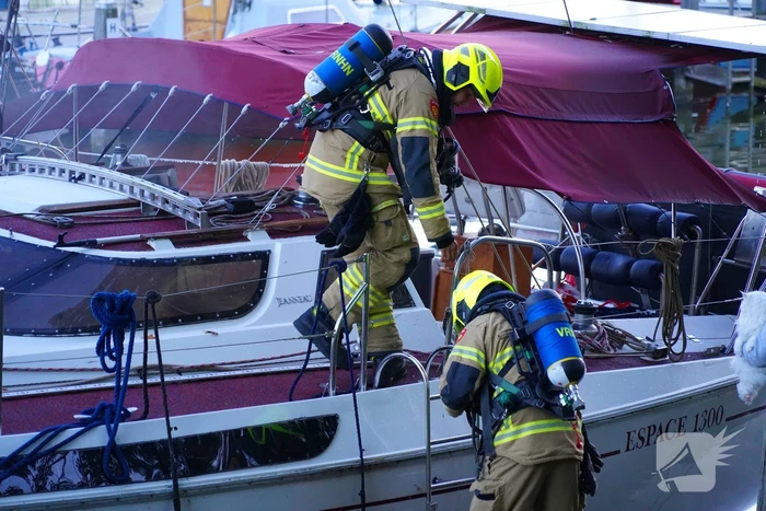 Brandweer ingezet door rookontwikkeling op plezierjacht
