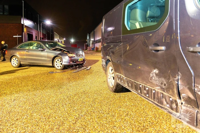 Forse schade na botsing op kruising