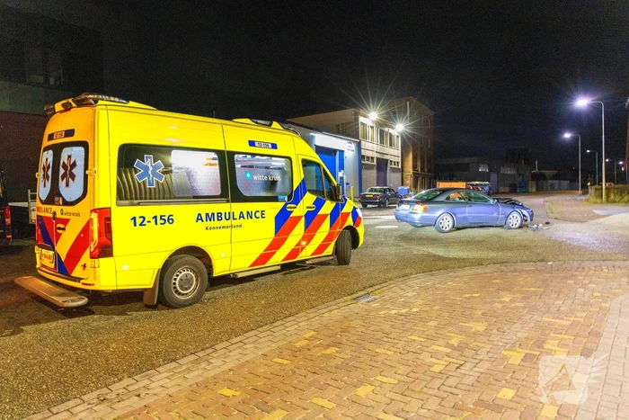Forse schade na botsing op kruising