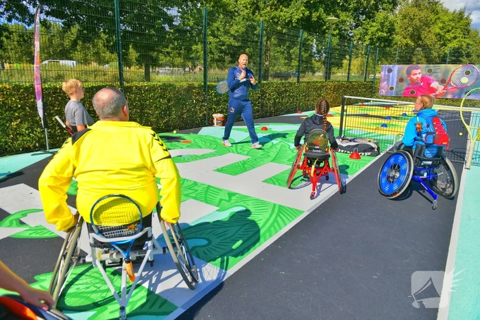 Diede de Groot heropent vernieuwde tennisbaan