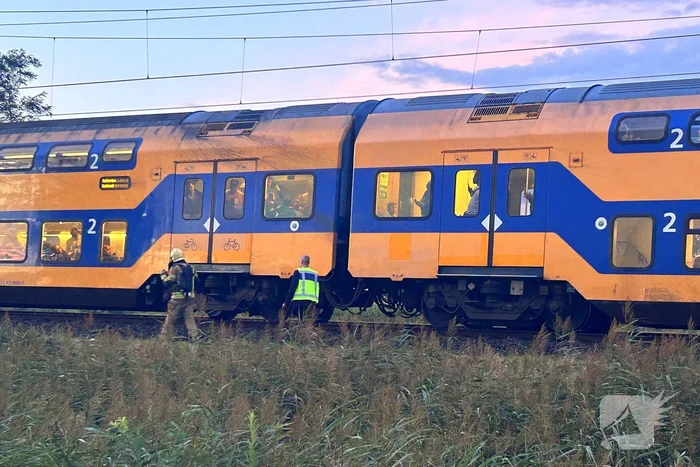 Rookontwikkeling onder trein door vastgelopen remmen