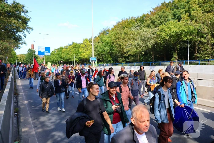 Weinig politie-inzet tijdens XR-blokkade wegens staking