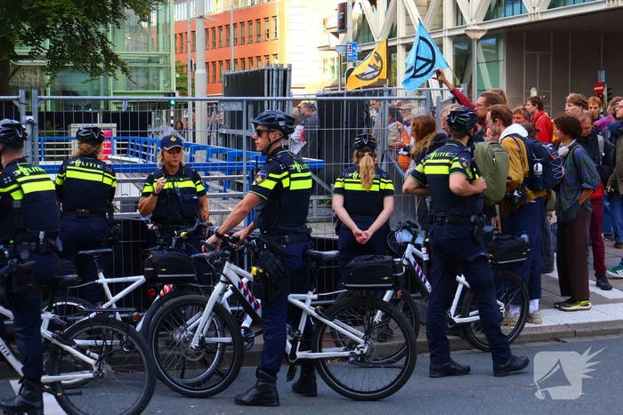 Weinig politie-inzet tijdens XR-blokkade wegens staking