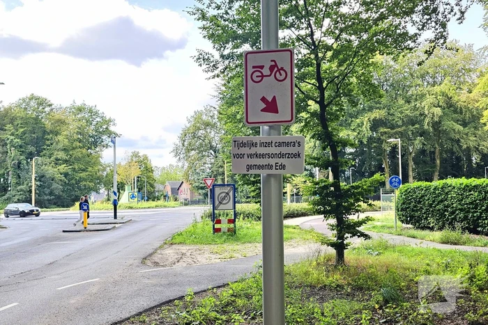 Gemeente gaat camera's plaatsen voor verkeersinzicht bij horror rotonde