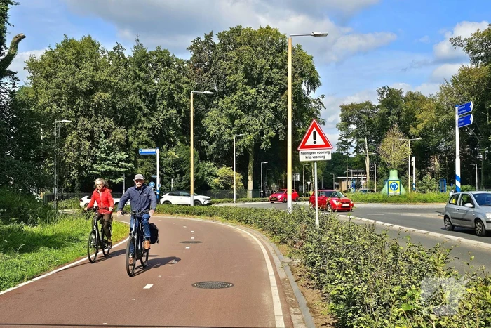 Gemeente gaat camera's plaatsen voor verkeersinzicht bij horror rotonde