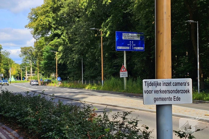 Gemeente gaat camera's plaatsen voor verkeersinzicht bij horror rotonde