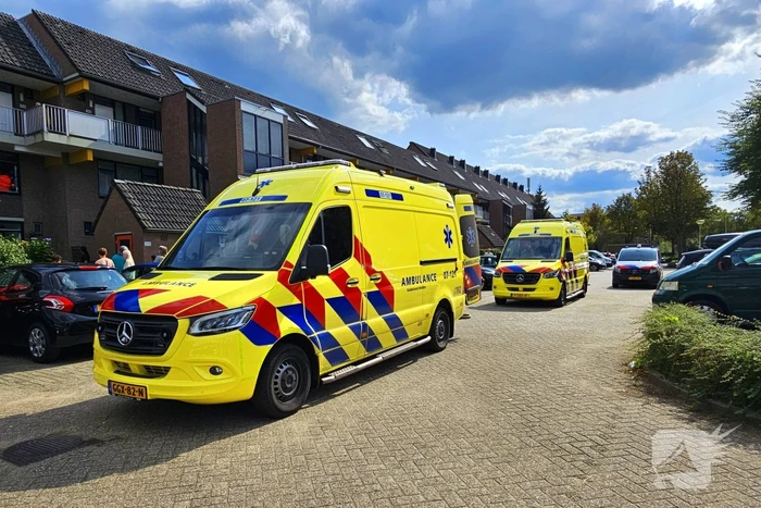 Traumahelikopter landt voor medische noodsituatie