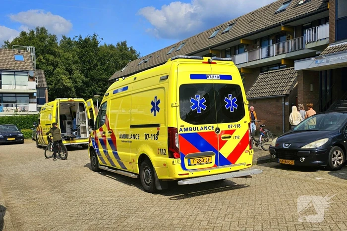 Traumahelikopter landt voor medische noodsituatie