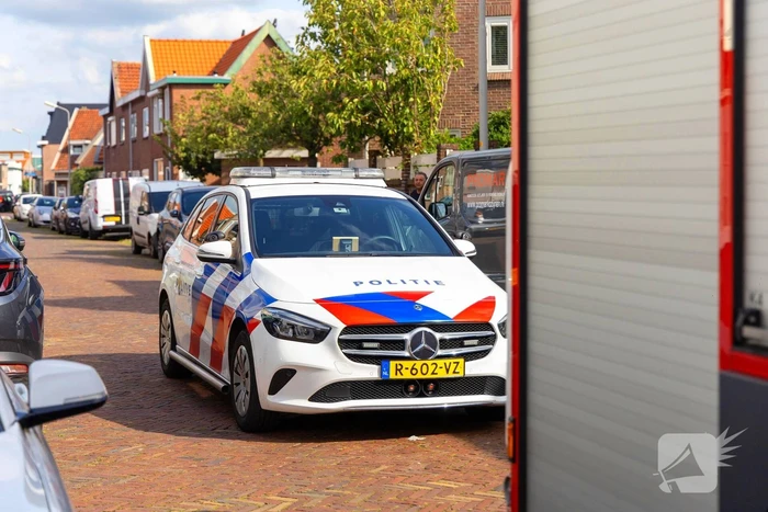 Oplettende buren merken afgaande rookmelder op, bewoners in slaap gevallen