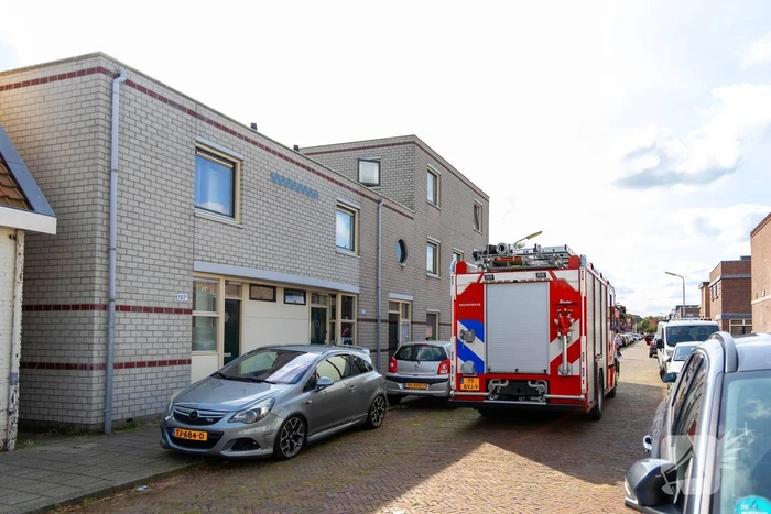 Oplettende buren merken afgaande rookmelder op, bewoners in slaap gevallen