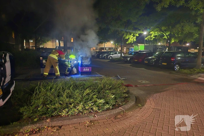 Brand in ondergrondse container snel geblust
