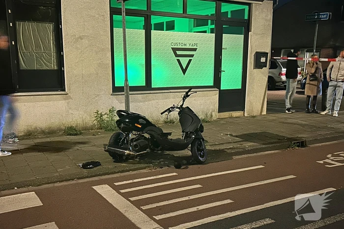 Scooterrijder gewond bij harde botsing met auto