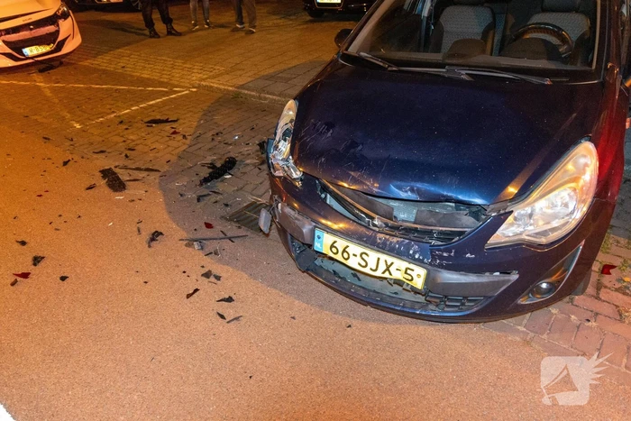Auto veroorzaakt kettingreactie bij nachtelijk ongeval