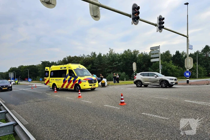 Meerdere gewonden bij botsing tussen twee voertuigen