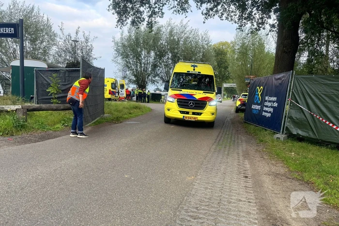 Motor rijdt publiek in, persoon van organisatie overleden