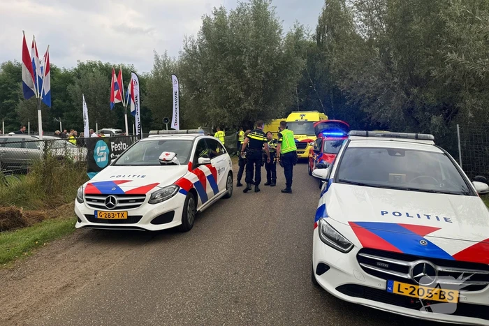 Motor rijdt publiek in, persoon van organisatie overleden