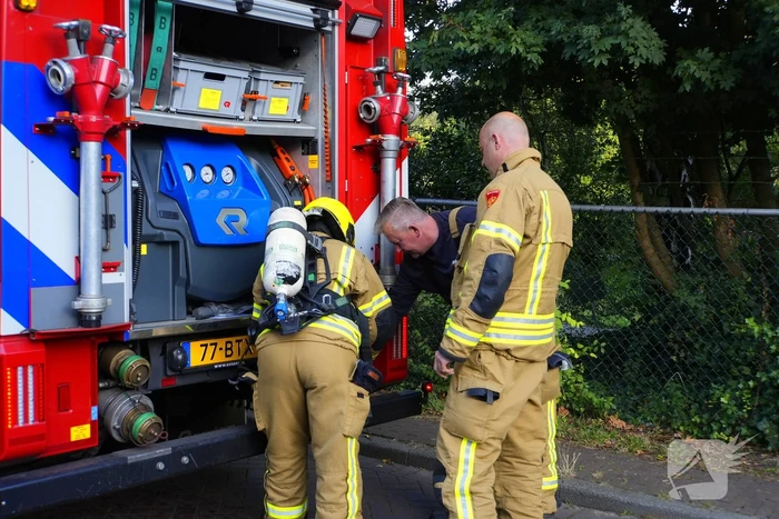 Brand bij school met emmers geblust door brandweer