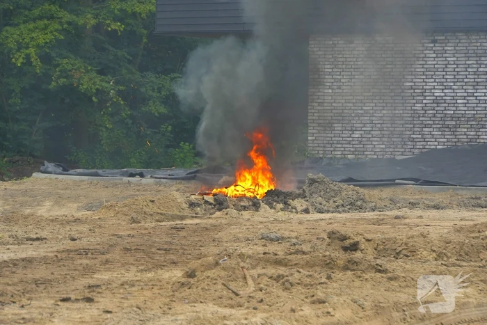 Poederblussers ingezet bij brand in stroomkast