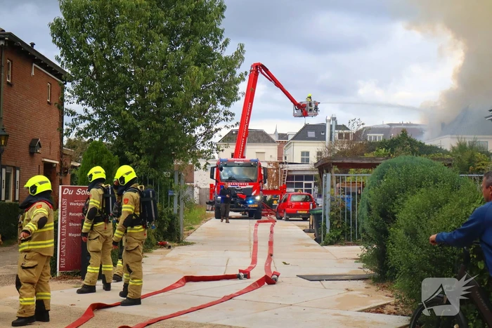 Grote rookontwikkeling bij woningbrand