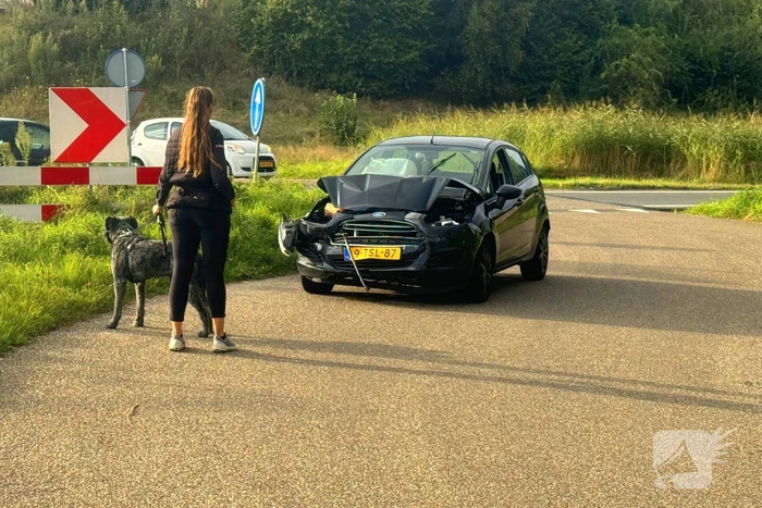 Auto's beschadigd bij kop-staartbotsing