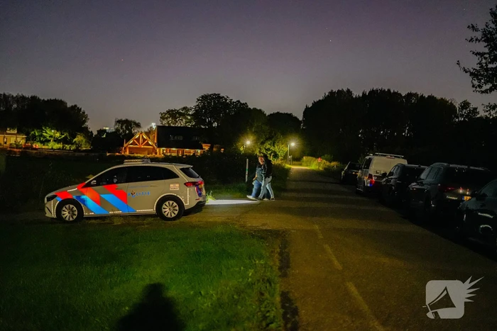 Team parate eenheid doet inval in pand