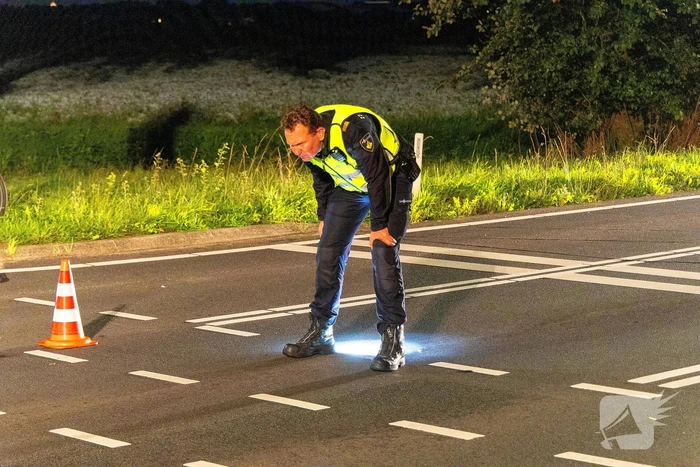Fietser overlijd na botsing met auto