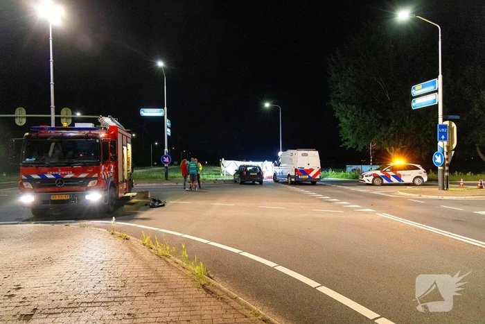 Fietser overlijd na botsing met auto