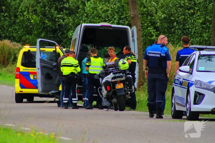 Buurtbus en bezorgbus klappen op elkaar
