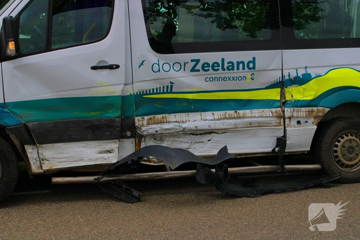 Buurtbus en bezorgbus klappen op elkaar