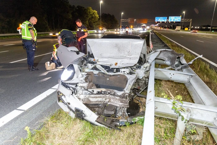 Peperdure Porsche total-loss na aanrijding