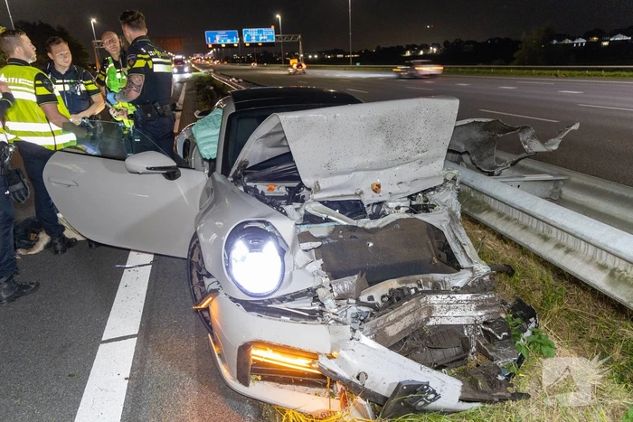 Peperdure Porsche total-loss na aanrijding