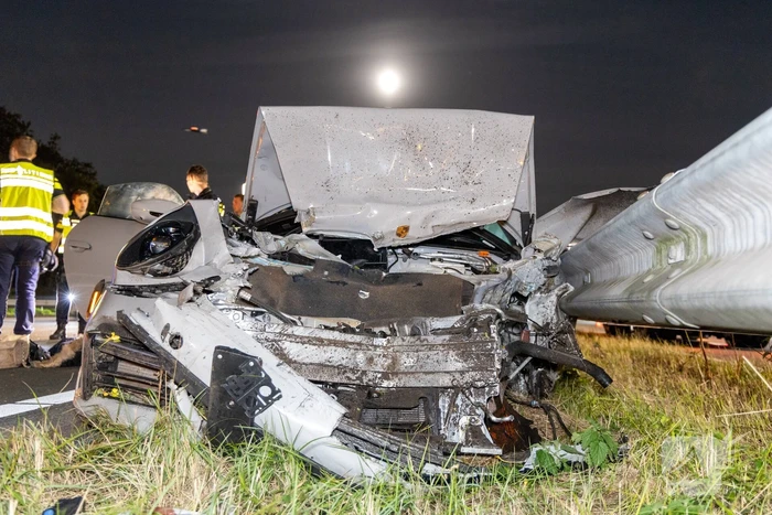 Peperdure Porsche total-loss na aanrijding