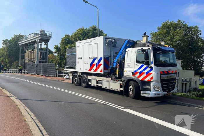 Politie doet onderzoek naar aantreffen overleden persoon