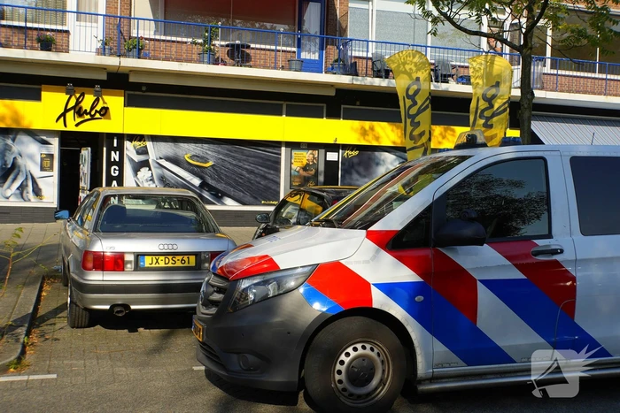 Gewapende overval op bouwmarkt: daders op scooters gevlucht