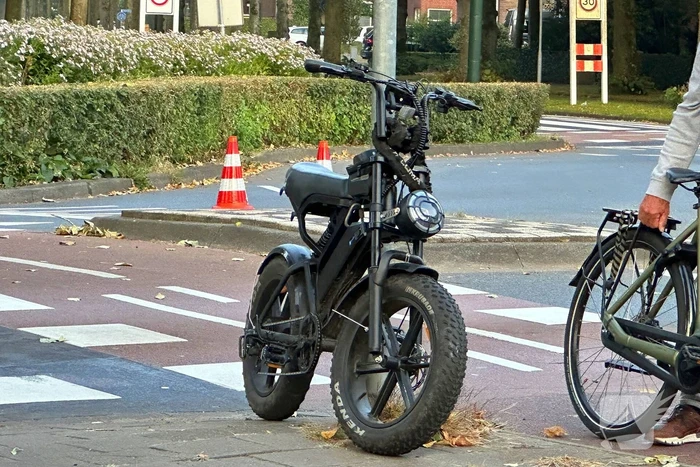 Jongeman op fatbike aangereden door automobilist