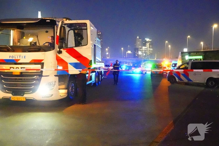 Dode en gewonde bij steekincident, verdachte gewond aangehouden