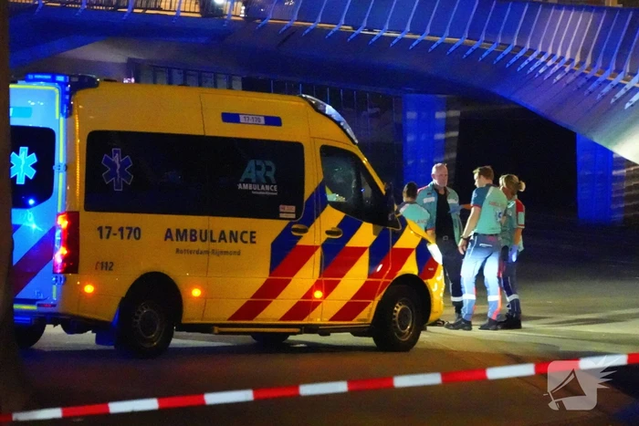 Dode en gewonde bij steekincident, verdachte gewond aangehouden