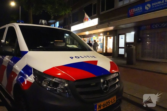 Politie zoekt verdachte na gewapende overval