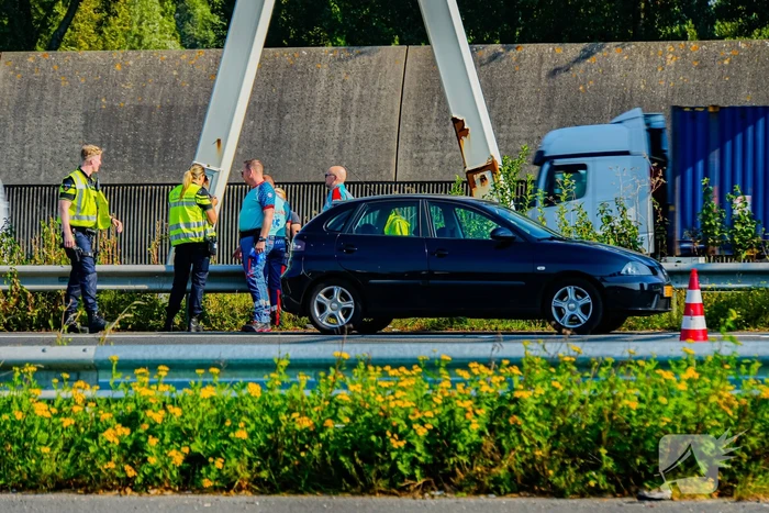 Gewonde na kop-staart aanrijding op snelweg