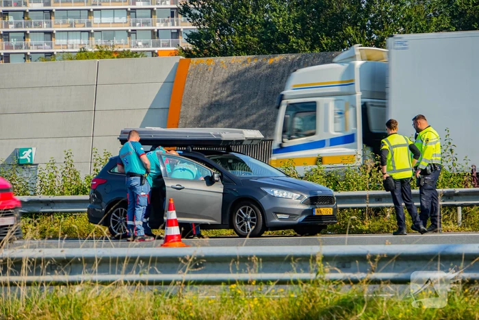 Gewonde na kop-staart aanrijding op snelweg