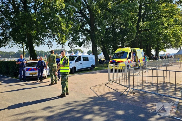 Parachutist zwaargewond bij ongeval op evenemententerrein